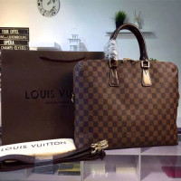 루이비통 포르테 다큐먼트 주르 N42242