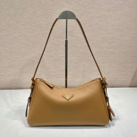 프라다 에메 미디엄 가죽 숄더백 1BC229-3