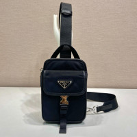 프라다 나일론 힙색 2VH194