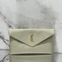 생로랑 파우치 769307 