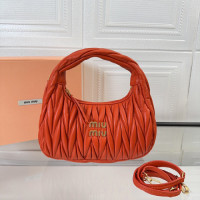 미우미우 완더 마테라쎄 호보백 5BC125-8