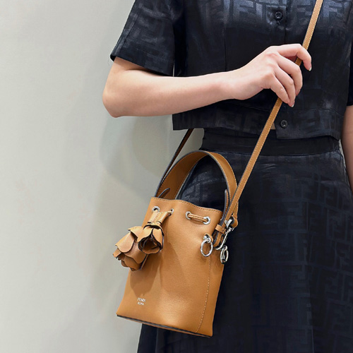 펜디 미니 버킷백 FD8611 카멜