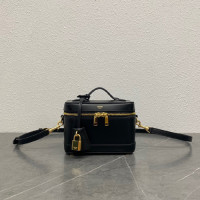 셀린느 새틴 베니티백 119463-1