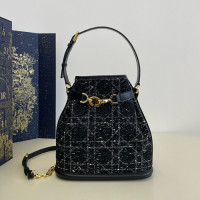 디올 C`EST 미디엄 버킷백 M2271