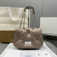 마르지엘라 미듐 글램슬램 크로스백 MM3398 누드