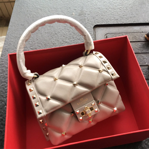 발렌티노 미니  나파 가죽 캔디스터드 탑 핸들 백 RW2B0D01 연그레이