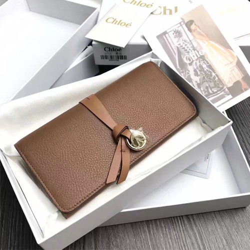 끌로에 프리미엄 펜던트 장지갑 3P0709 브라운