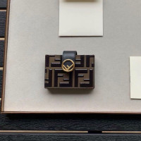 펜디 신상 카드 지갑 8M0301 블랙