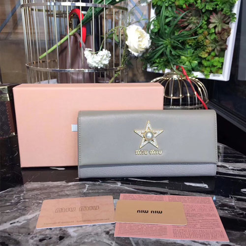 미우미우 신상 스타 주얼리 장지갑 5MH369 그레이