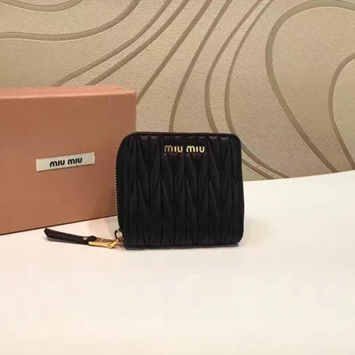 미우미우 17S/S 신상 동전지갑 5ML522 블랙