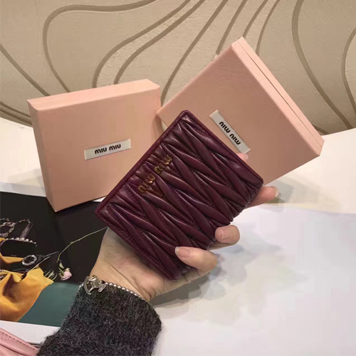 미우미우 17S/S 신상 반지갑 5ML204 레드