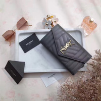 입생로랑 17 S/S 마틀라세 모노그램 장지갑 437469 그레이