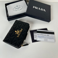 프라다 신상 반지갑 1ML018