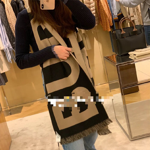 버버리 신상 스카프 BB3637-1