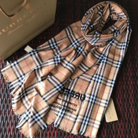 버버리 신상 스카프 BB3634