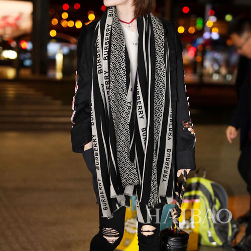 버버리 신상 스카프 BB3632-1