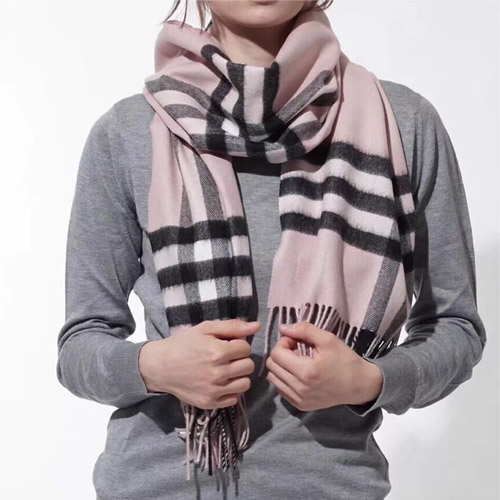 버버리 신상 스카프 BB3621