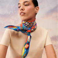 에르메스 신상  스카프  H1082-4