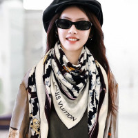 루이비통 신상 스카프  MP2359-1