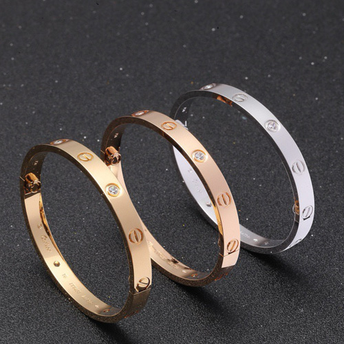 까르띠에 LOVE 팔찌 VK골드 CA92555 다이아4개