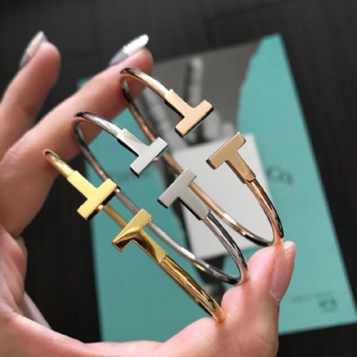 티파니앤코 신상 팔찌 TF2779