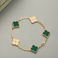 반클리프 신상 팔찌 D99502-10