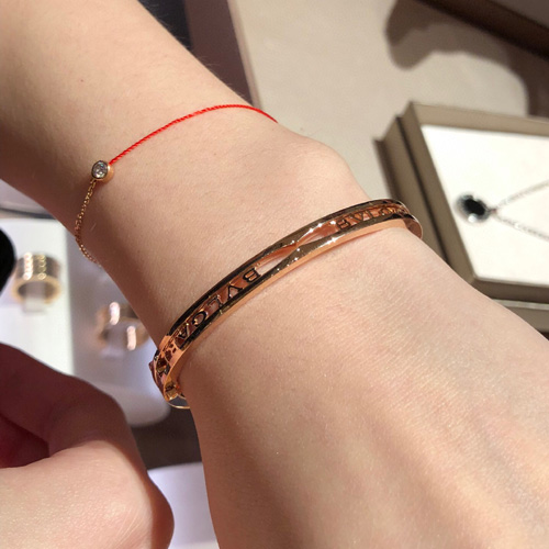 불가리 V골드 비제로원 팔찌  B70606