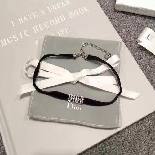 디올 신상 목걸이 D24031