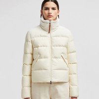 몽클레어 여성용 아우프리크 패딩 MC3691
