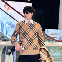 버버리 남여공용 니트 BR24002