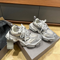 발렌시아가 남여공용 운동화 656074-4