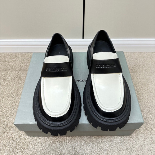 발렌시아가 여성용 로퍼 656072-1